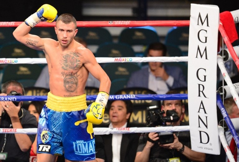 Ukraine Today: Ukrainian world boxer champion his knocking out Mexican rival Nov. 08, 2015 | KyivPost | KyivPost - Ukraine's Global Voice
