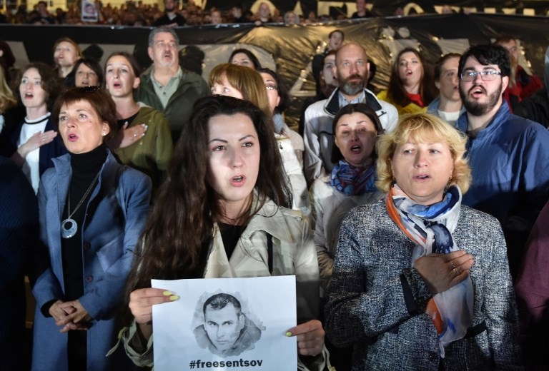 Rfe Rl Russian Teens Detained After Staging Protest Over Sentsov
